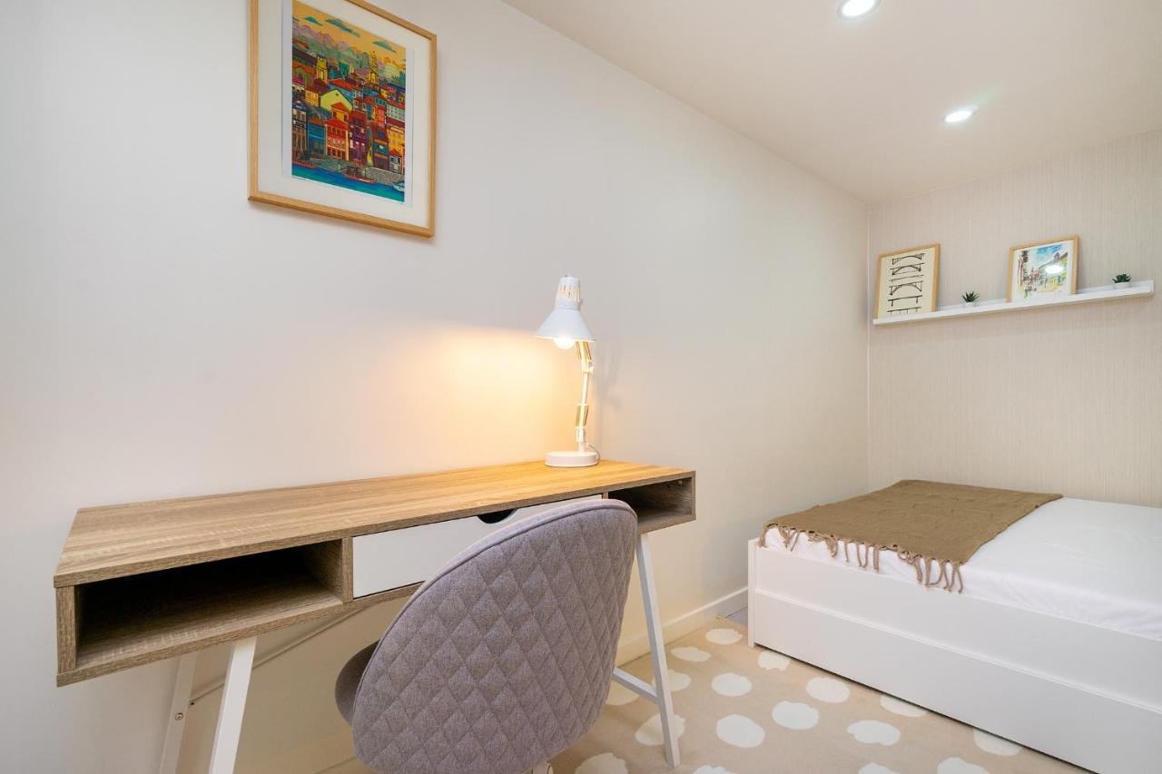 Whome Porto City Center Comfort & Stylishly Furnished Exterior photo